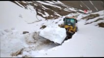 Van'da mayıs ayında karla mücadele çalışması