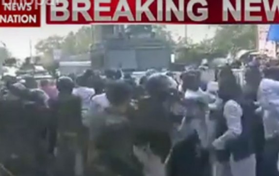 NSUI protests in front of MP CM Shivraj Singh Chouhan's house