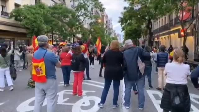Cada vez son más las ciudades y barrios de Madrid que se suman a las caceroladas contra el Gobierno
