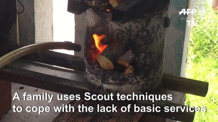 Venezuelan family turns to 'Boy Scout' techniques to "survive"