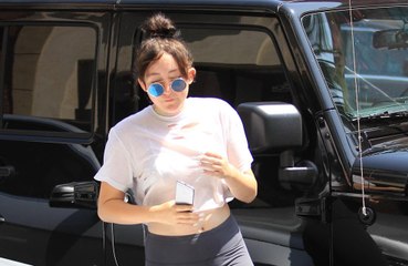 Noah Cyrus a eu du mal à vivre dans l'ombre de sa soeur Miley