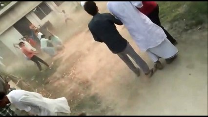 Ghazipur में दो पक्षों में जबरदस्त मारपीट, जमकर चले लाठी-डंडे