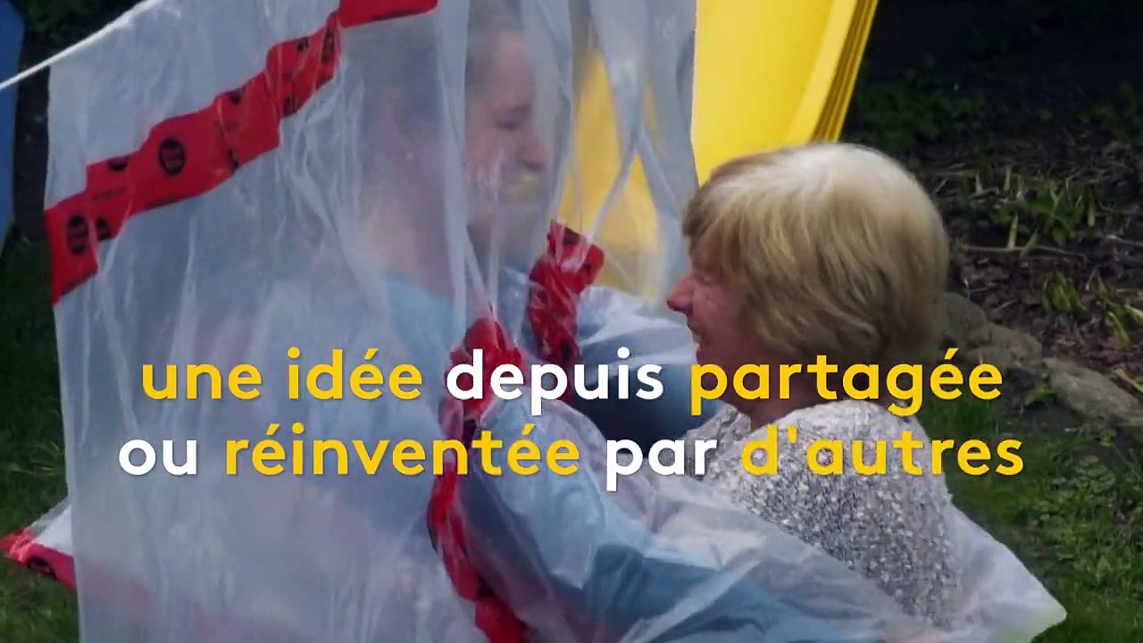Coronavirus : un rideau à câlins pour braver la distanciation sociale