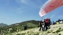 Nallıhan'da yamaç paraşütü kazasında 2 pilot hafif yaralandı