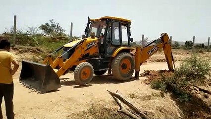 वन क्षेत्र में बने अवैध रास्ते बंद किये