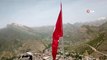 19 Mayıs'ta Kato Dağı'nda şehit düşen 10 asker anısına dev Türk bayrağı dikildi