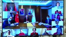Cumhurbaşkanı Erdoğan, gençler ve sporcularla video konferans yöntemiyle görüştü (4)