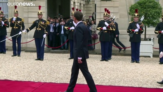 Партия Макрона потеряла большинство в парламенте