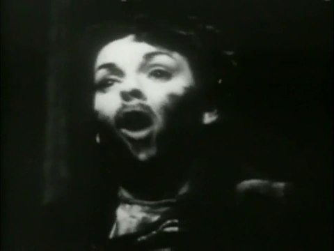 JUDY GARLAND – (Somewhere) Over The Rainbow (HD)