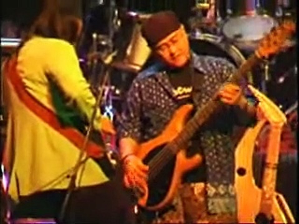 DISCUS - Jazz Dance of the Equatorial Winds live @ Surabaya Full Music, Surabaya, Indonesia 2006