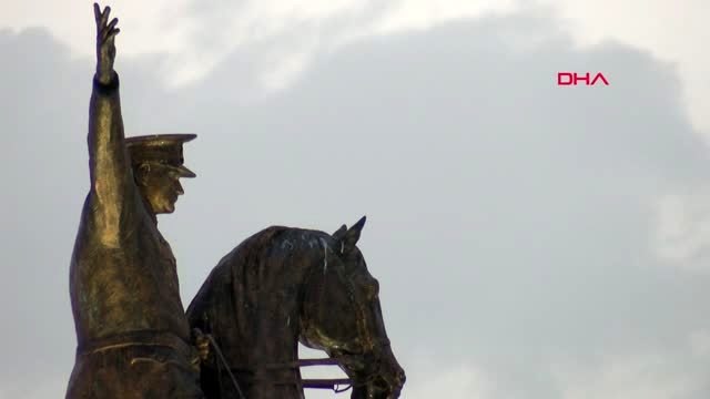 ANTALYA Türkiye'nin en büyük dönme dolabında ışıl ışıl bayram coşkusu