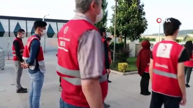 Sultanbeyli’de Vefa Sosyal Destek Grubundan İstiklal Marşlı 19 Mayıs kutlaması