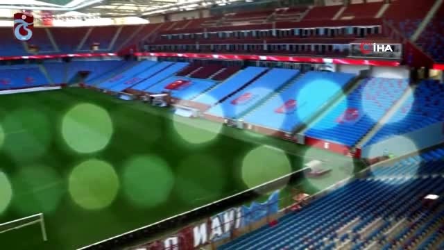 Şenol Güneş Spor Kompleksi'nde İstiklal Marşı yankılandı