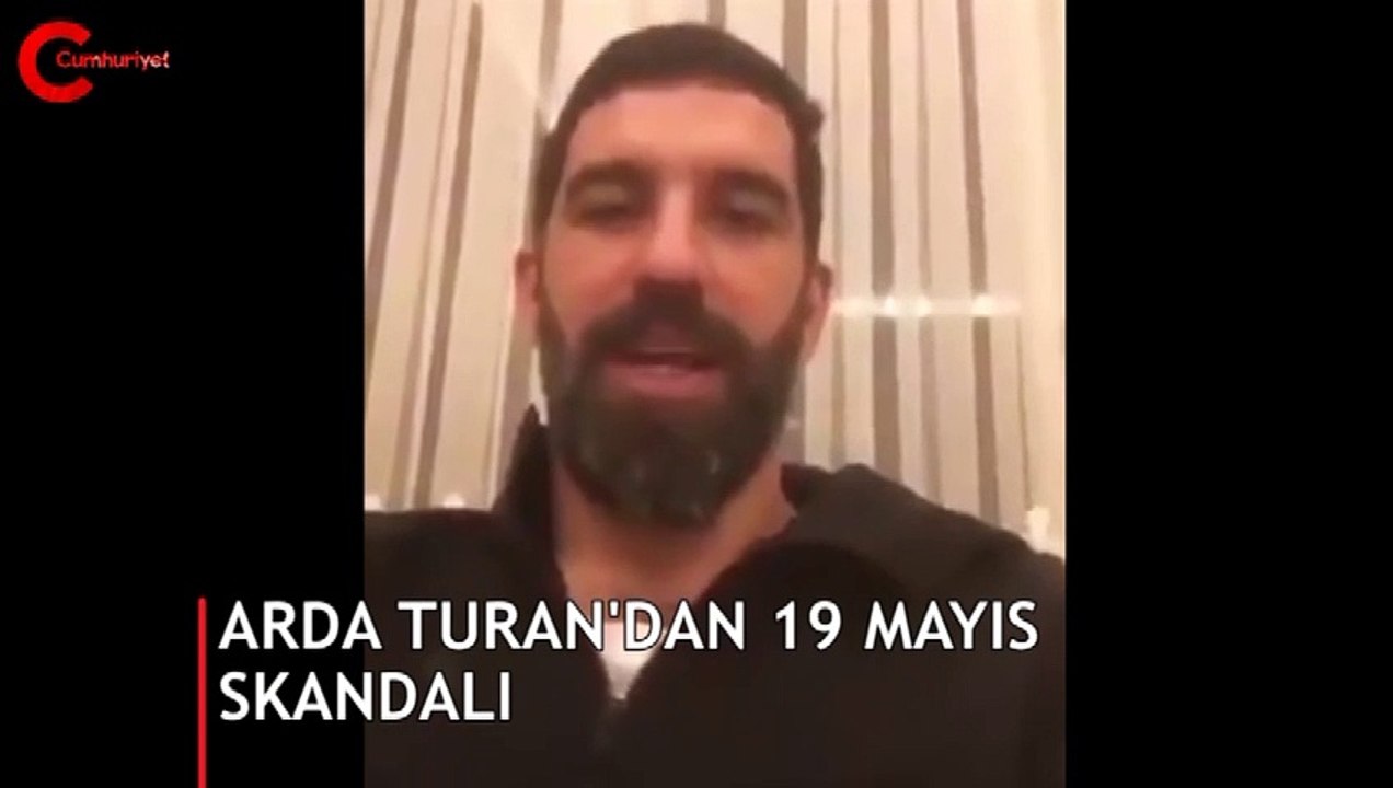 Arda Turan da bayramları karıştırdı: "19 Mayıs Ulusal Egemenlik ve Çocuk Bayramı kutlu olsun"