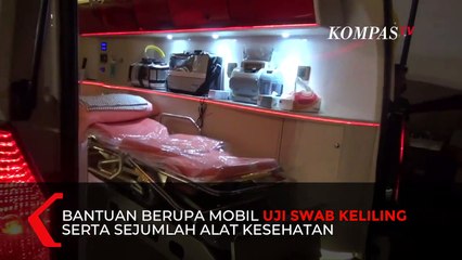 Wali Kota Risma Menangis Terharu Saat Menerima Bantuan Mobil Swab Keliling