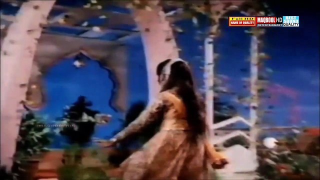 shabnam+nadeem-pyar insan ko insan bana deta hai