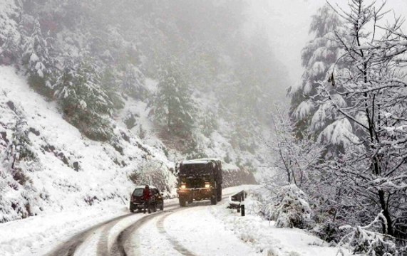 13,000 tourists stranded in Switzerland due to Heavy snowfall