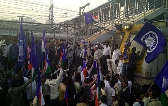 Dalits protest in 13 cities of Maharashtra, buses stoned, trains delayed