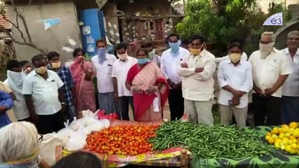 MLA Seethakka Traveled On Tractor To Help People Living In Forest || E3 Talkies