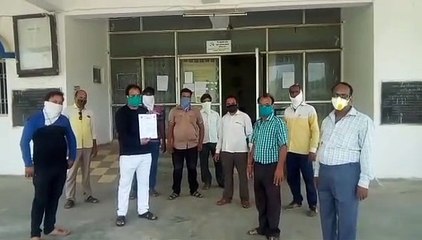 नीमच: लखेरा समाज द्वारा विशेष सहायता एवं आर्थिक सहयोग की मांग को लेकर सीएम को सौंपा ज्ञापन