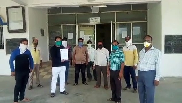नीमच: लखेरा समाज द्वारा विशेष सहायता एवं आर्थिक सहयोग की मांग को लेकर सीएम को सौंपा ज्ञापन
