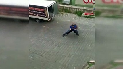 Sokağa çıkma yasağında, fırıncıların kavgası kamerada