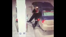 Luta de Titãs: Homem vs Bomba de Gasolina