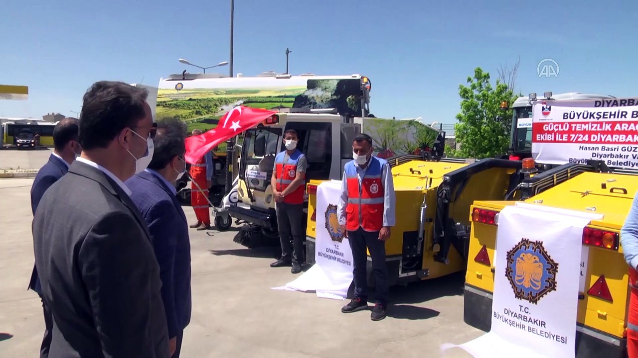 Diyarbakır Büyükşehir Belediyesi temizlik filosuna 110 araç ekledi