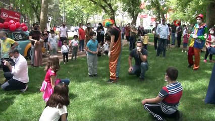 14 yaş altı çocuklar Esenler'de doyasıya eğlendi