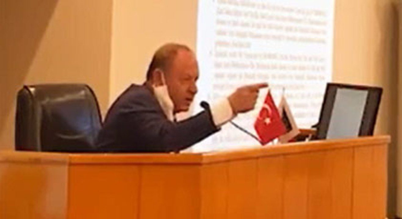 MHP'li Başkan'dan AKP'li ve CHP'li üyelere sert sözler