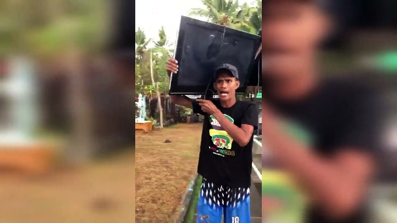 Laugh trip video