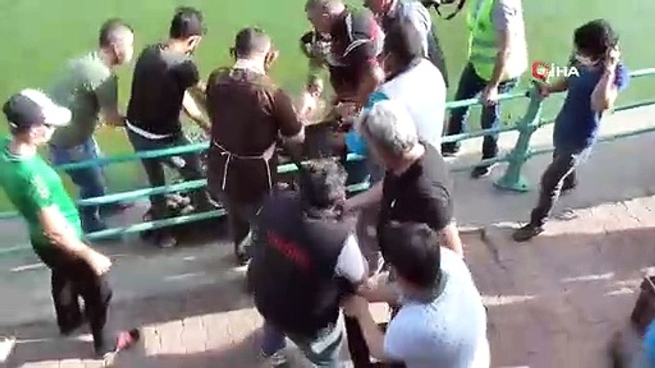 Beyşehir Gölü'ne balık taşıma mesaisi sürüyor