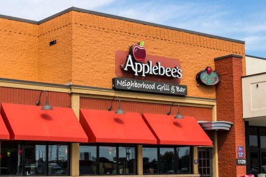 Applebee's Side Hustle Restaurant Appears on Delivery Apps as 'Neighborhood Wings'
