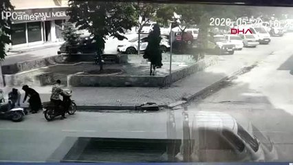 BURSA Elektrikli bisikletin kamyonete çarpma anı kamerada