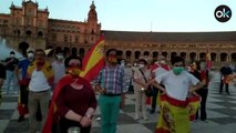 Sevilla homenajea a las víctimas del coronavirus