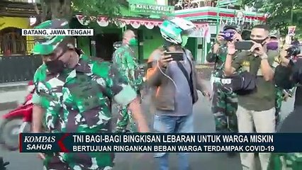 TNI Bagikan Parsel Lebaran untuk Warga Kurang Mampu