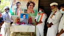 अमेठी: स्वर्गीय राजीव गांधी की 29वीं पुण्यतिथि पर कार्यकर्ताओं ने किया नमन