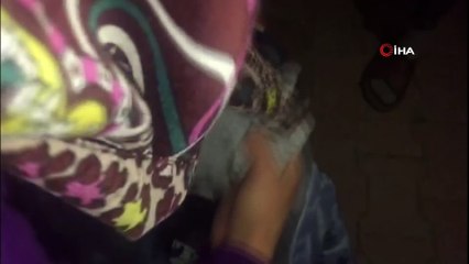 Geri dönüşüm kutusuna çocuklarının kıyafeti yerine 2 bin TL'yi attı