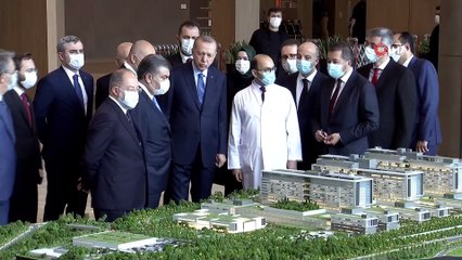 - Cumhurbaşkanı Erdoğan Başakşehir Çam ve Sakura Şehir Hastanesi'nde