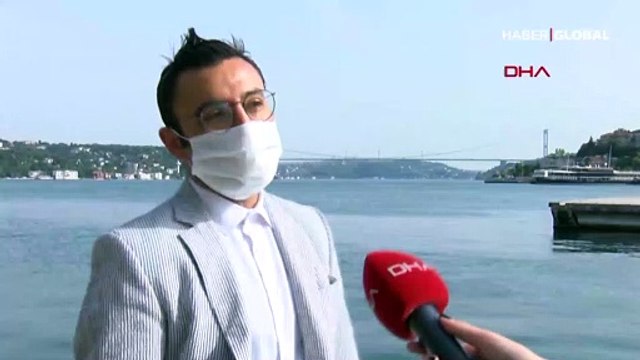 Boğaz'da şaşkına çeviren görüntü... Binlerce balık kıyıya geldi