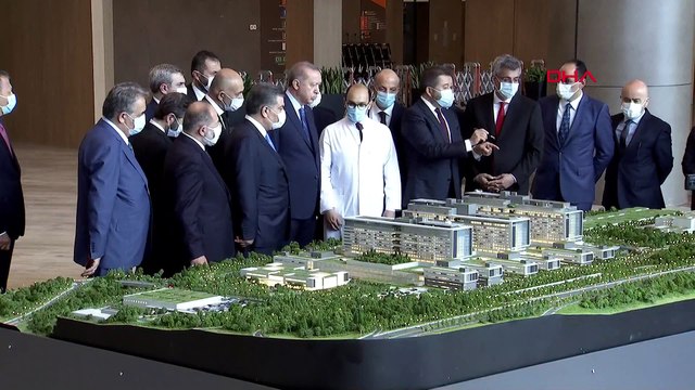 Cumhurbaşkanı Erdoğan Başakşehir Çam ve Sakura Şehir Hastanesi’ne geldi