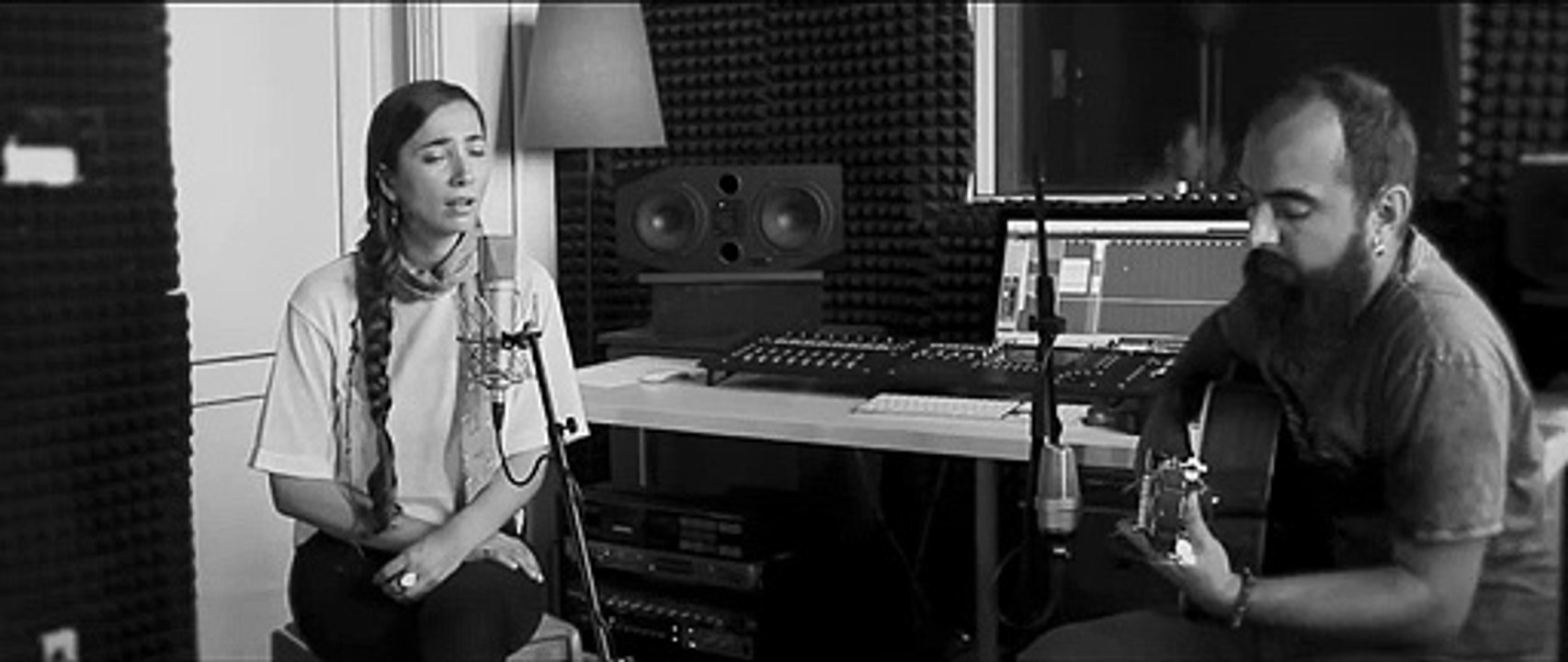 Burcu Yeşilbaş - Nesini Söyleyim