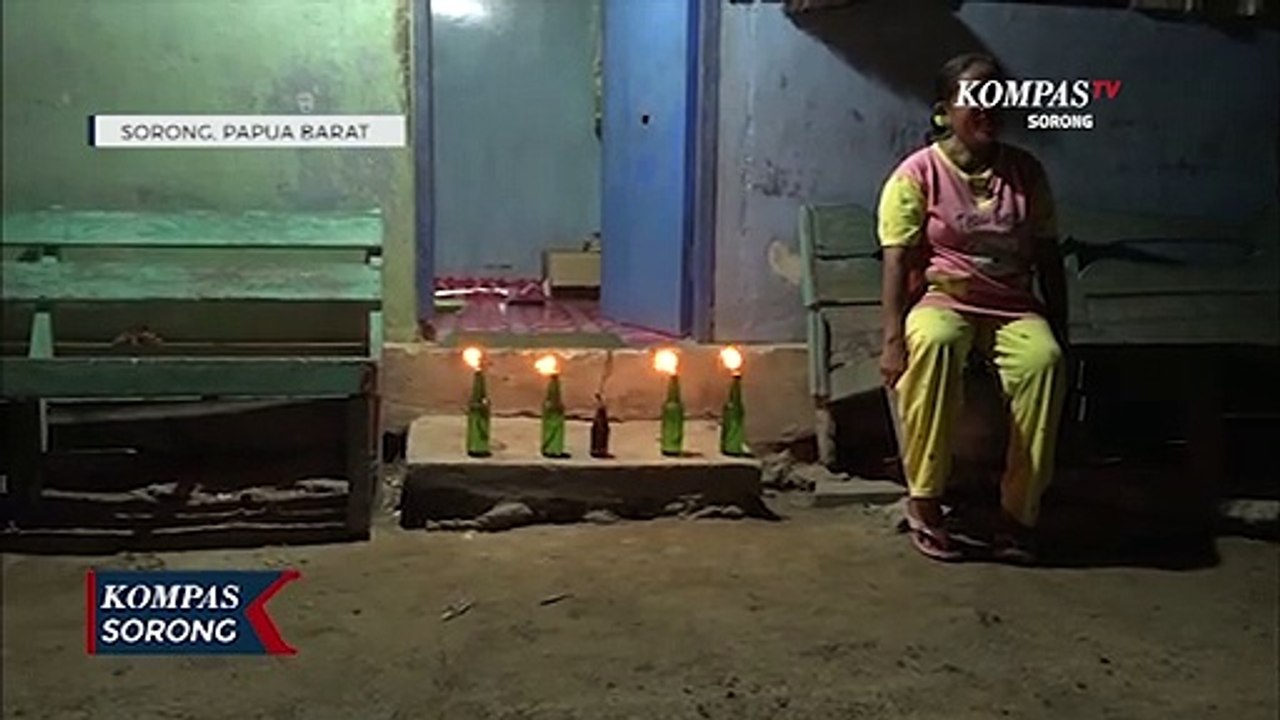 Warga Bakar Obor Sambut Malam Lailatul Qadar