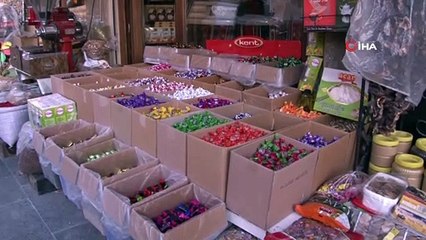 Sokağa çıkma kısıtlaması bayram şekeri satışlarını etkiledi