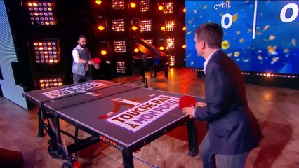 Le match de ping-pong entre Cyril Hanouna et Thomas Sotto