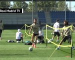 La Liga - Les joueurs du Real Madrid font le show à l'entraînement