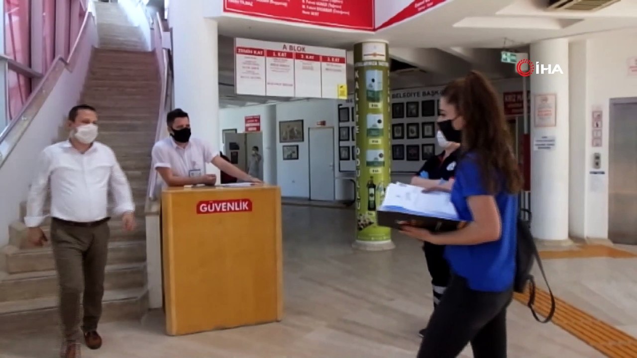 Burhaniye’de yardım kampanyası sonuçlandı,  800  kişinin hesabına  biner lira yatırıldı