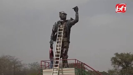 Burkina : la statue corrigée de Thomas SANKARA (enfin) dévoilée !