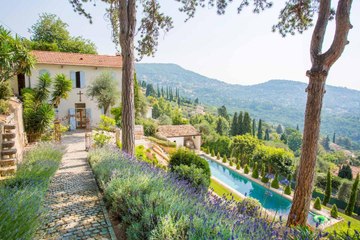 How to Plan the Perfect European Villa Vacation