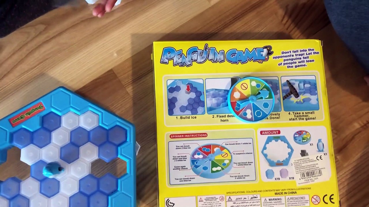 Joc distractiv de familie cu Maya si Antonyo `Penguin Trap ` Salveaza Pinguinul